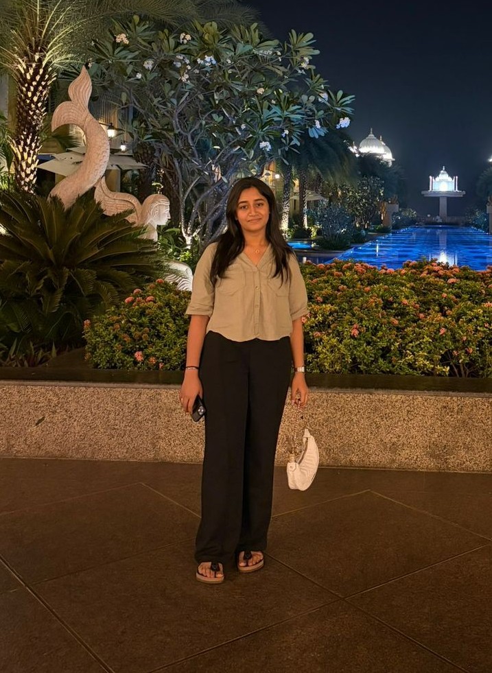 Divya Dharshini K